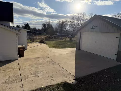 114 S Westside Ave, Lanark, IL 61046 photo 16