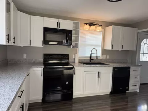 114 S Westside Ave, Lanark, IL 61046 photo 5