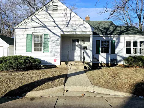 2105 Yonge St, Rockford, IL 61103