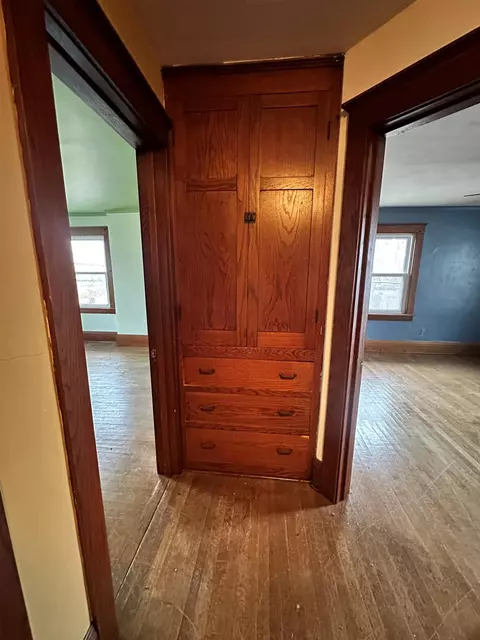 1303 S High Ave, Freeport, IL 61032 photo 23