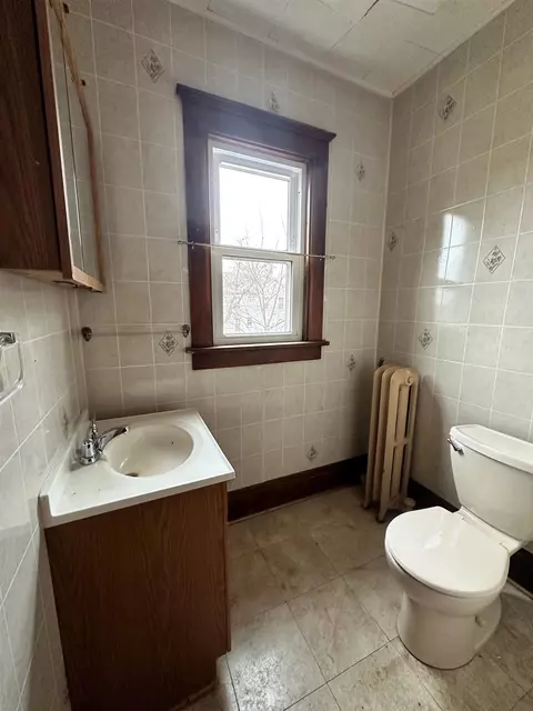 1303 S High Ave, Freeport, IL 61032 photo 15
