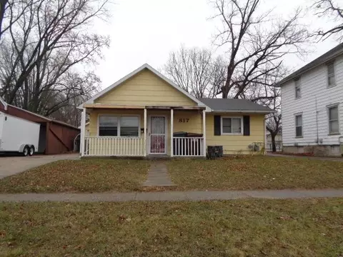 817 Blackhawk Blvd, South Beloit, IL 61080