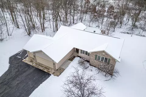 364 Corkhill Ct, Lake Summerset, IL 61019 photo 2