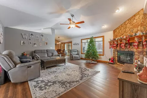 364 Corkhill Ct, Lake Summerset, IL 61019 photo 8
