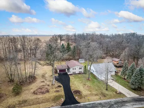 View/Area - 372 Orleans Dr, Lake Summerset, IL 61019 photo 1 of 5