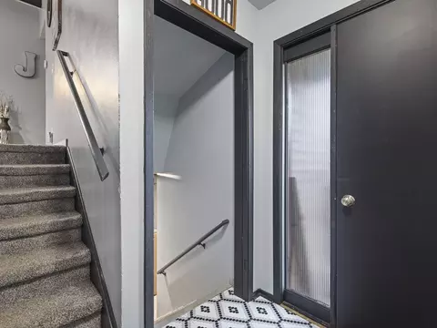 Entry Way - 372 Orleans Dr, Lake Summerset, IL 61019 photo 2 of 3