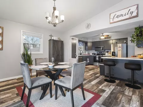 Dining - 372 Orleans Dr, Lake Summerset, IL 61019 photo 3 of 3