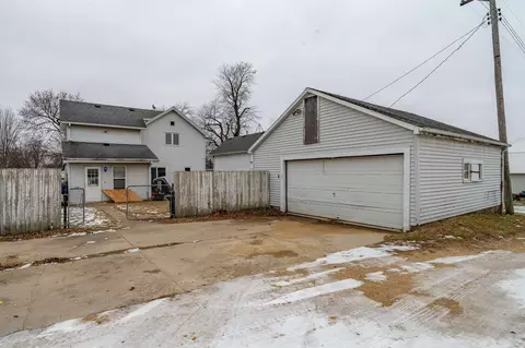 215 Main St, Leaf River, IL 61047 photo 22