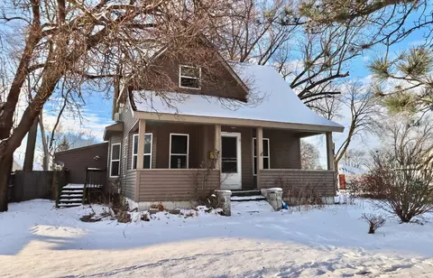 232 S 8th St, South Beloit, IL 61080