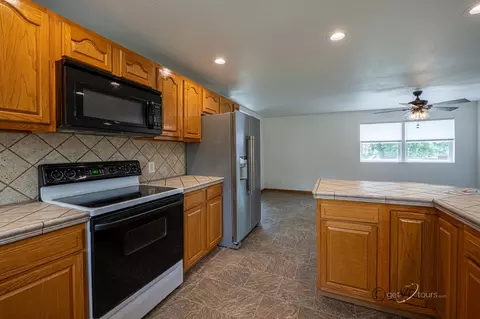 Kitchen - 704 N West, Davis, IL 61019 photo 3 of 3