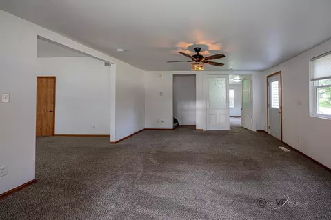 Living - 704 N West, Davis, IL 61019 photo 2 of 3