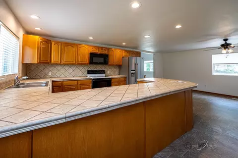 Kitchen - 704 N West, Davis, IL 61019 photo 1 of 3