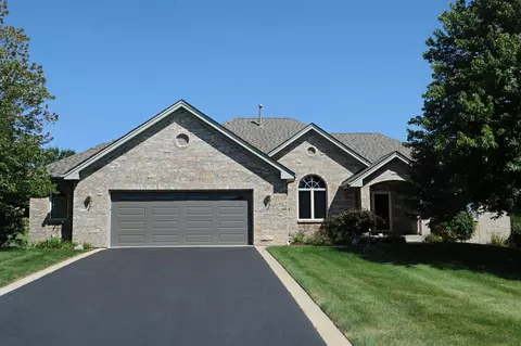 2572 Three Forks Rd, Belvidere, IL 61008