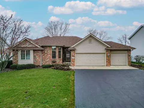 12270 Ayrshire Ln, Loves Park, IL 61111