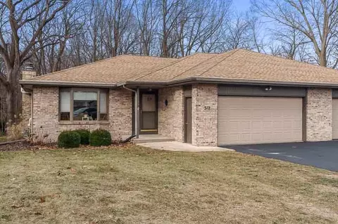 312 Trading Post Ct, Rockton, IL 61072