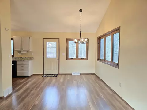484 Orleans Dr, Lake Summerset, IL 61019 photo 8