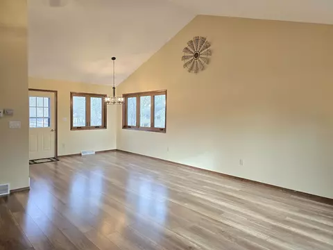 484 Orleans Dr, Lake Summerset, IL 61019 photo 7