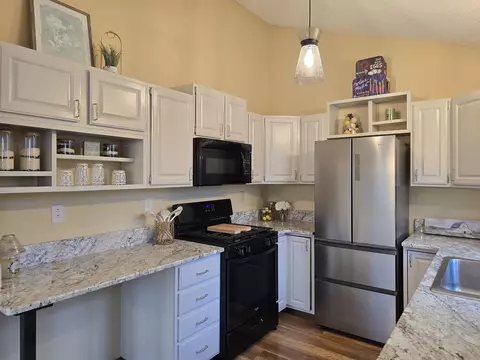 484 Orleans Dr, Lake Summerset, IL 61019 photo 11