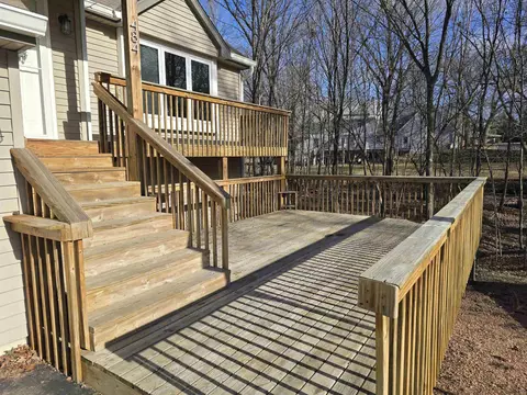 484 Orleans Dr, Lake Summerset, IL 61019 photo 2