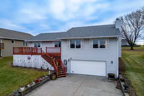 68 Delburne, Lake Summerset, IL 61019