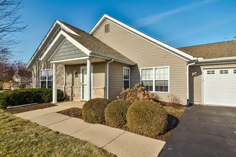 8318 Northern Ave, Rockford, IL 61107