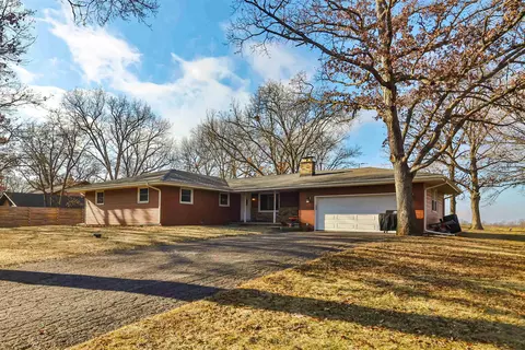 15617 E Timberlane Dr, Davis Junction, IL 61020