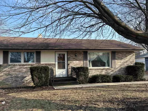 601 Ruth Cir, Belvidere, IL 61008