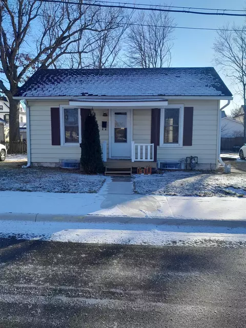 339 Bremer St, Rockford, IL 61104