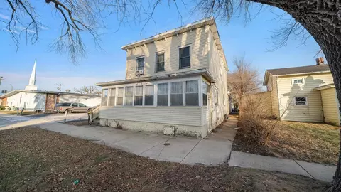 1118 S Winnebago St, Rockford, IL 61102