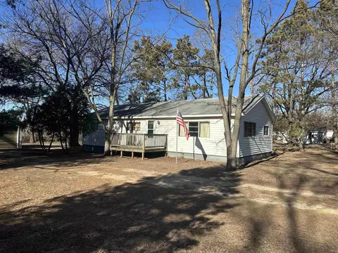 8328 S Hummel St, Savanna, IL 61074