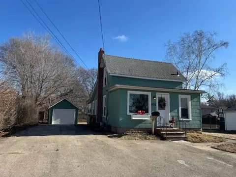 606 Park Ave, Sycamore, IL 60178