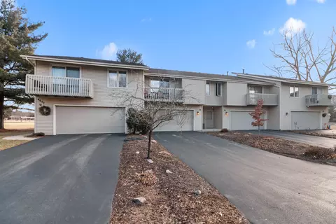 4657 High Point Apt 32 Dr, Rockford, IL 61114
