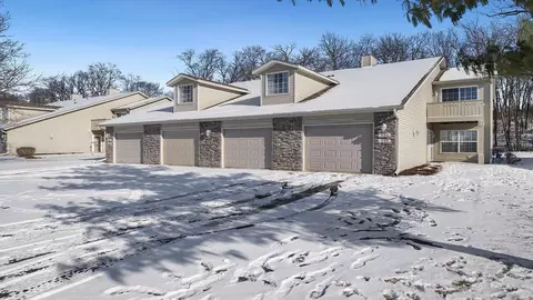 443 Mill Ridge Dr, Byron, IL 61010