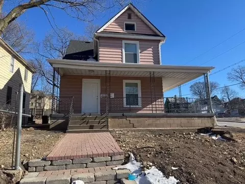 905 N Winnebago St, Rockford, IL 61103