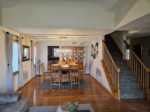 5570 Hodges Run, Roscoe, IL 61073 photo 3