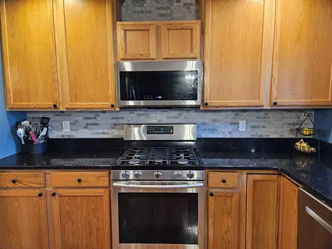 5570 Hodges Run, Roscoe, IL 61073 photo 12