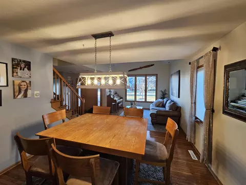 5570 Hodges Run, Roscoe, IL 61073 photo 7