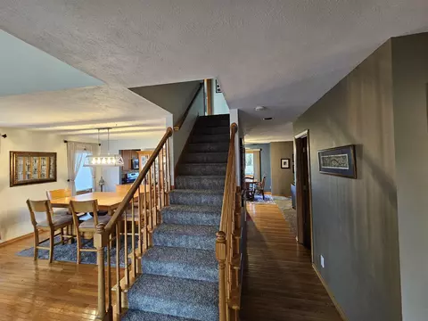 5570 Hodges Run, Roscoe, IL 61073 photo 6