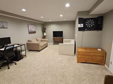 5570 Hodges Run, Roscoe, IL 61073 photo 35