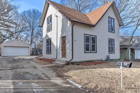 316 N Day Ave, Rockford, IL 61101