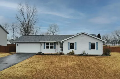 5677 Pierce Ln, South Beloit, IL 61080