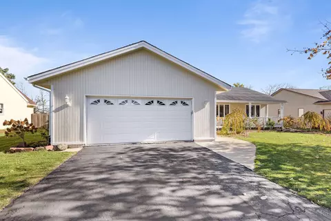 1148 Cerasus Dr, Rockford, IL 61108