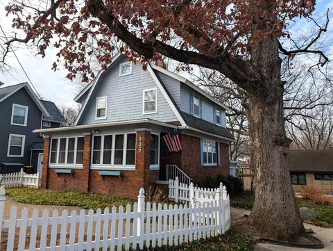 936 N Prospect St, Rockford, IL 61107