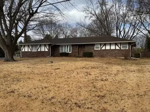 5804 Linden Rd, Rockford, IL 61109