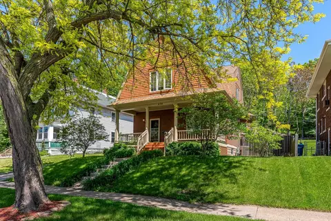 434 Chicago, Savanna, IL 61074