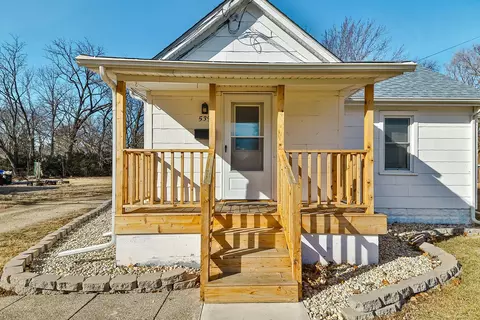 539 Gaynor St, Belvidere, IL 61008