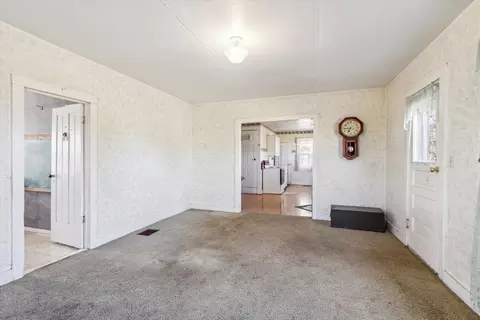 904 E Webb St, Davis, IL 61019 photo 12
