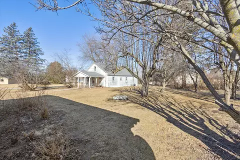 904 E Webb St, Davis, IL 61019 photo 29