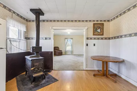 904 E Webb St, Davis, IL 61019 photo 10
