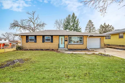 2612 Carmac Rd, Rockford, IL 61101